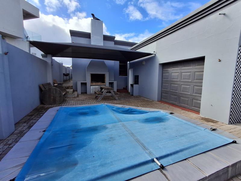 4 Bedroom Property for Sale in Britannia Bay Western Cape